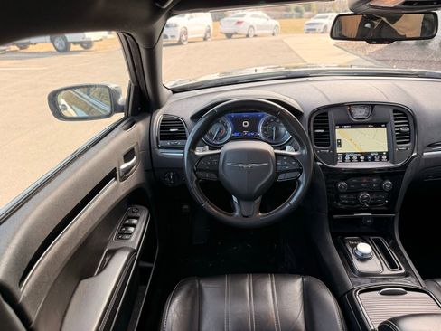 Used 2023 Chrysler 300 S image 27