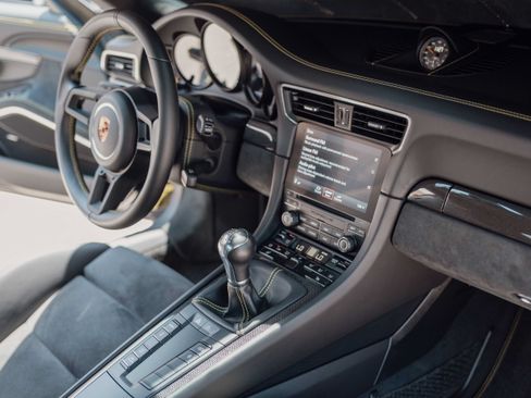 Used 2019 Porsche 911 GT3 RWD image 14