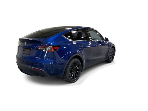 Certified 2023 Tesla Model Y Long Range AWD/4WD image 6
