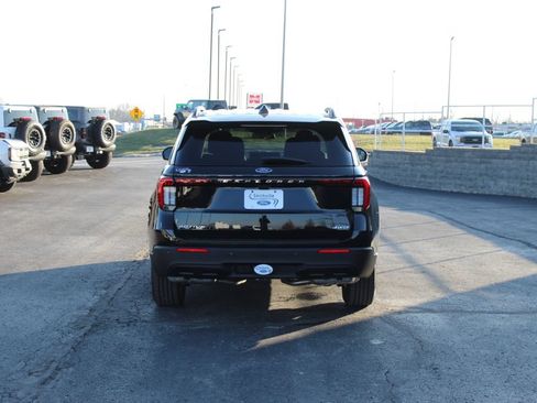 New 2026 Ford Explorer Active AWD/4WD image 6