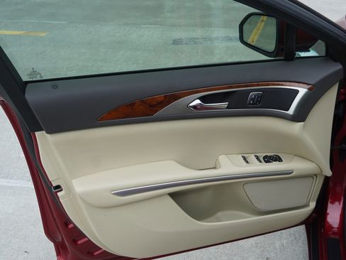 Used 2014 Lincoln MKZ AWD w/ Equipment Group 102A Reserve image 29