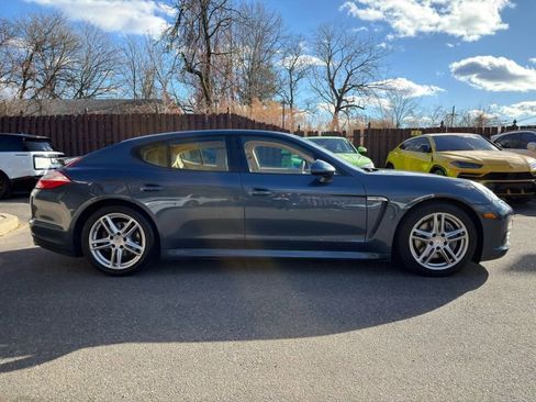 Used 2011 Porsche Panamera 4 image 7