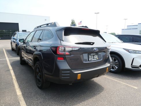 Used 2025 Subaru Outback Wilderness AWD/4WD image 3