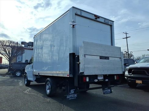 Used 2021 Chevrolet Express 3500 image 12