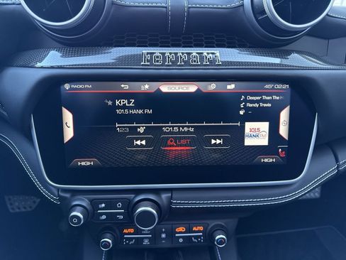 Used 2023 Ferrari Portofino M RWD image 16