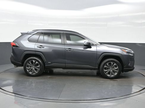 Used 2023 Toyota RAV4 Limited AWD/4WD image 7