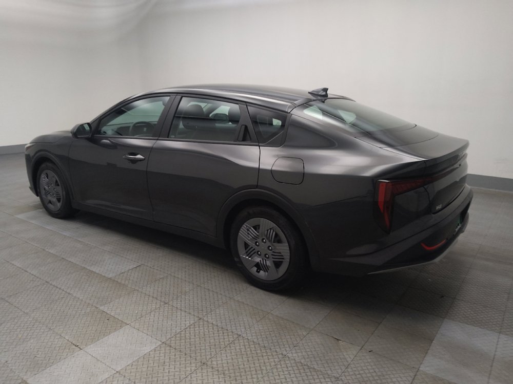 Used 2025 Kia K4 FWD image 3