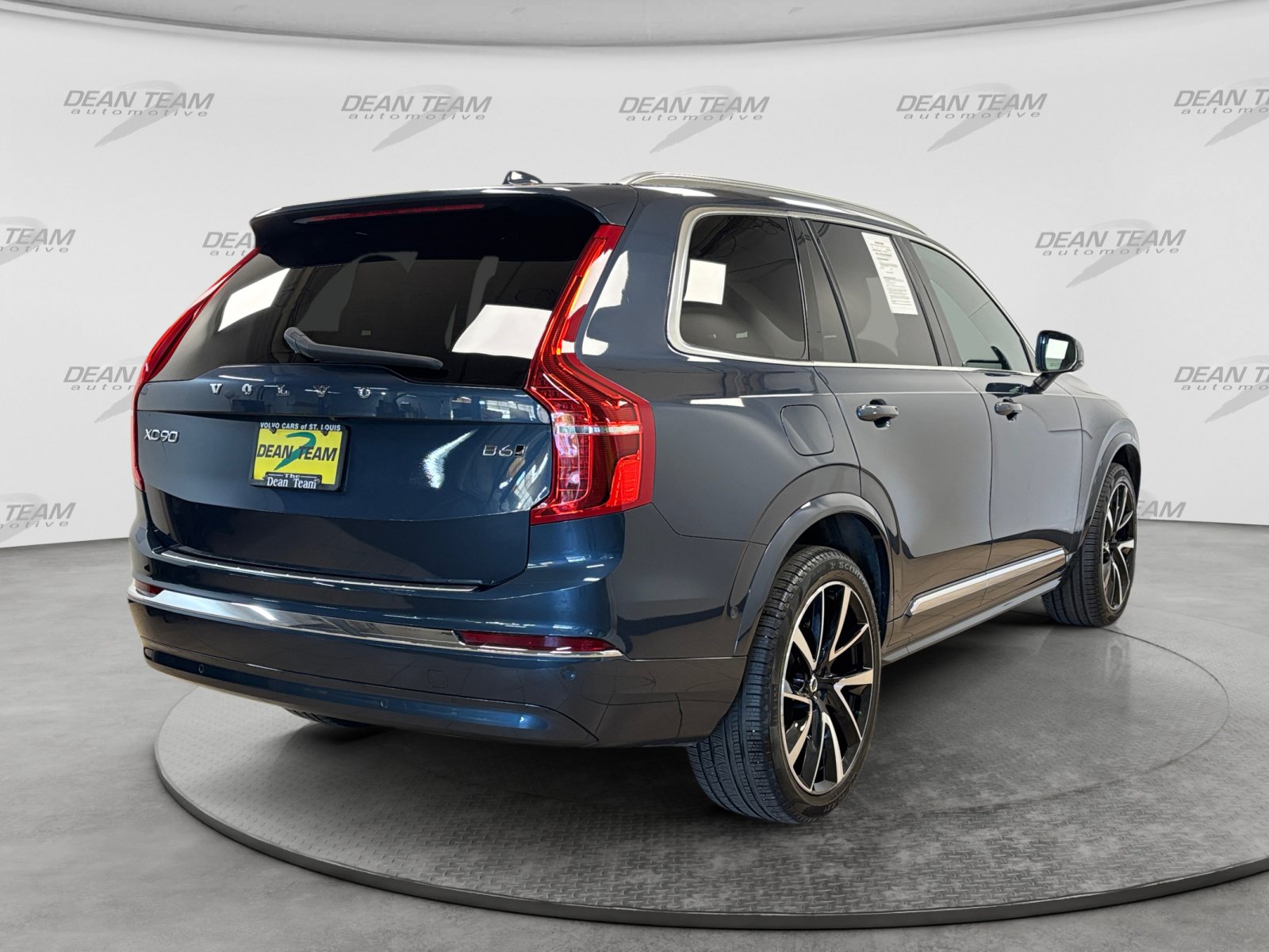 Used 2024 Volvo XC90 B6 Ultimate w/ Protection Package Premier AWD/4WD image 8