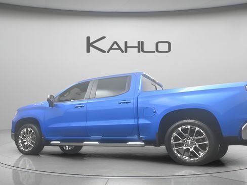 Used 2025 Chevrolet Silverado 1500 LT w/ Safety Package AWD/4WD image 8