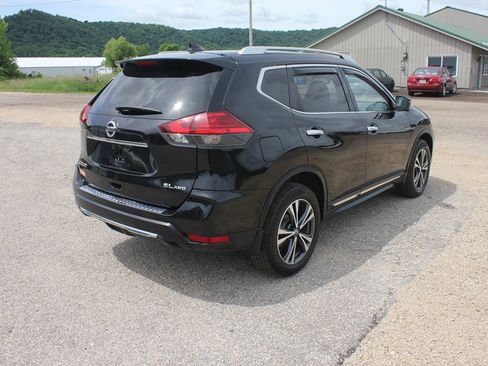 Used 2017 Nissan Rogue SL image 6