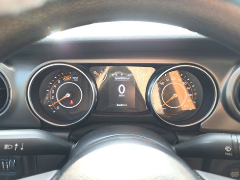 Used 2021 Jeep Wrangler Unlimited Sport AWD/4WD image 15