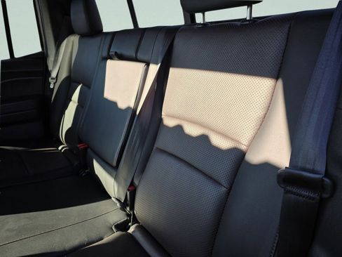 Certified 2019 Honda Ridgeline Black Edition image 29