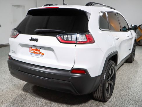 Used 2021 Jeep Cherokee Latitude Plus image 7