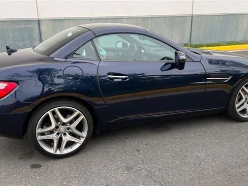 Used 2014 Mercedes-Benz SLK 250 image 18