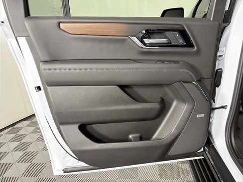 New 2026 GMC Yukon XL Denali w/ Denali Reserve Package AWD/4WD image 23