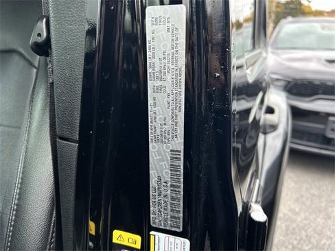 Used 2021 Jeep Wrangler Unlimited Sahara image 32