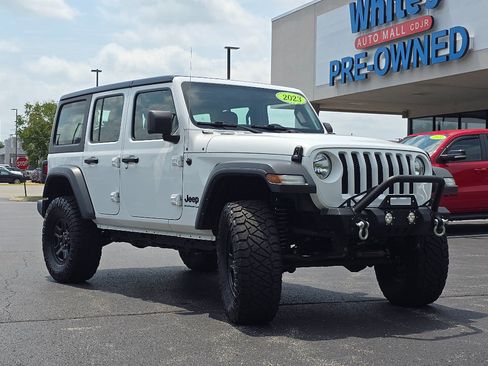 Used 2023 Jeep Wrangler Unlimited Sport AWD/4WD image 6