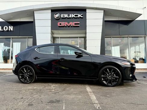 Used 2025 MAZDA MAZDA3 Hatchback w/Premium Plus Pkg image 1