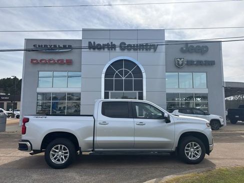 Used 2021 Chevrolet Silverado 1500 LT w/ Bed Protection Package image 1