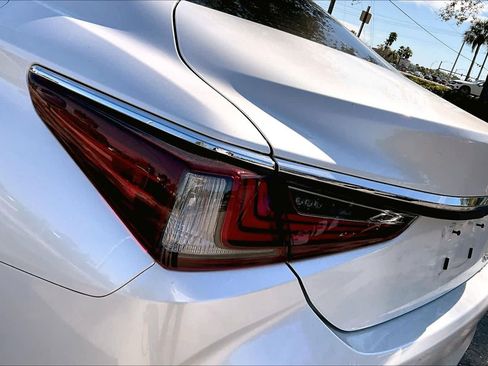 Used 2024 Lexus ES 350 w/ Premium Package image 28