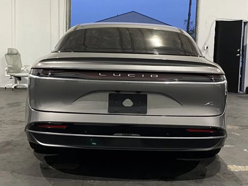 Used 2024 Lucid Air Pure image 3