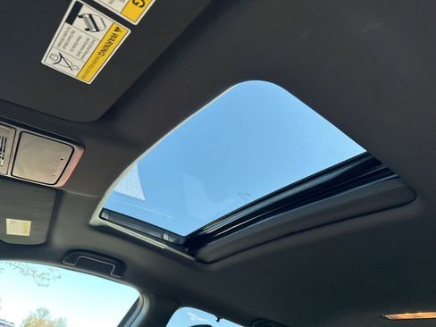 Used 2023 Honda Passport TrailSport image 5