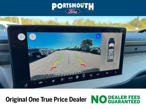 New 2025 Ford Maverick Lariat w/ 4K Tow Package image 11