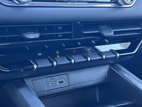 New 2026 GMC Canyon Elevation image 20