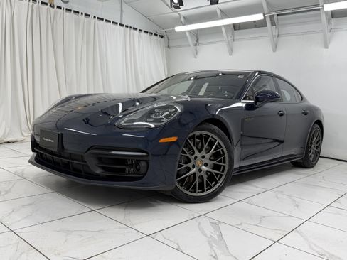 Certified 2023 Porsche Panamera 4 image 7