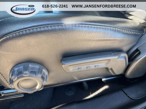 Used 2021 Jeep Wrangler Unlimited Sahara w/ Cold Weather Group AWD/4WD image 11