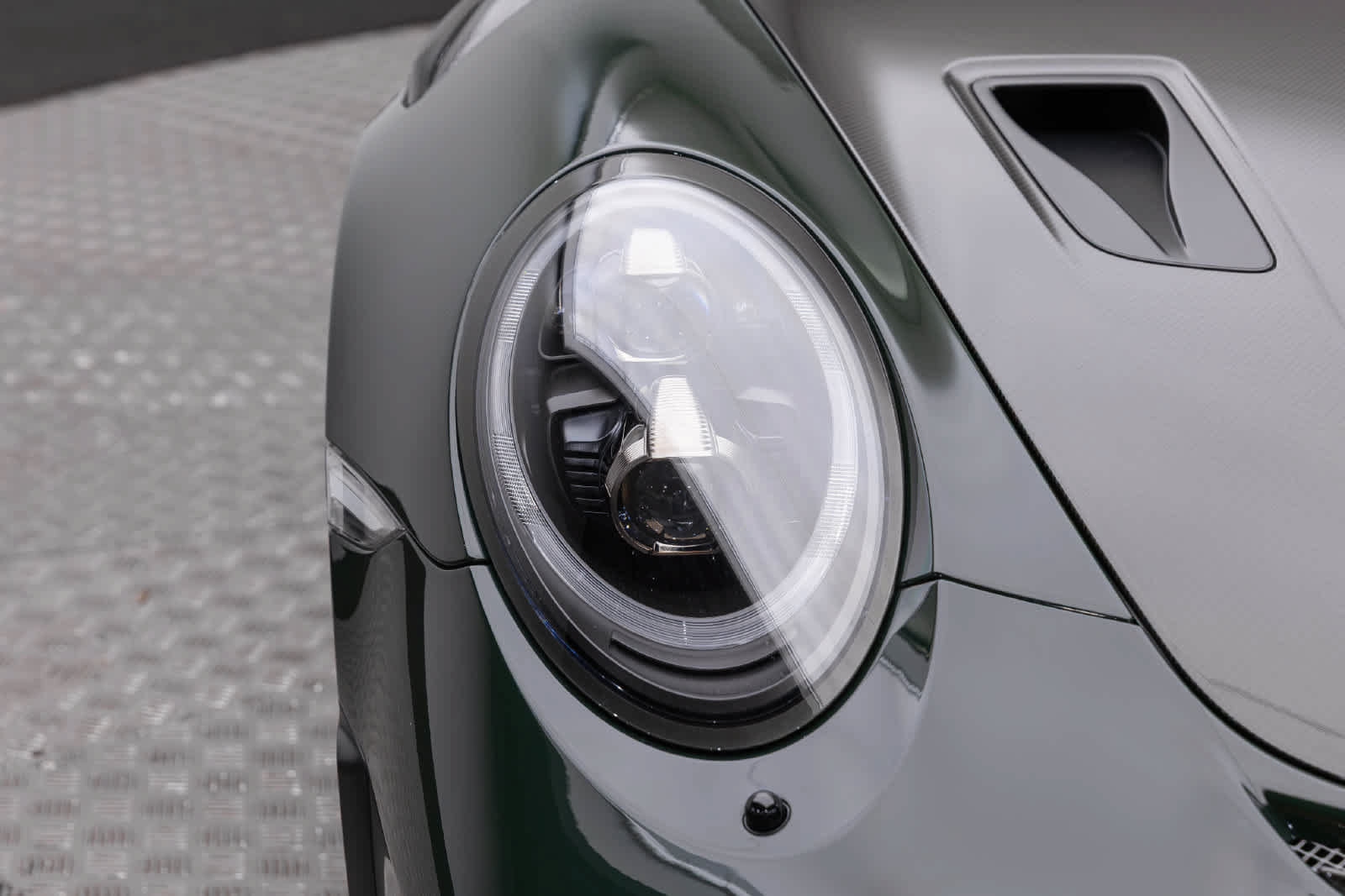 Used 2018 Porsche 911 GT2 RS RWD image 51