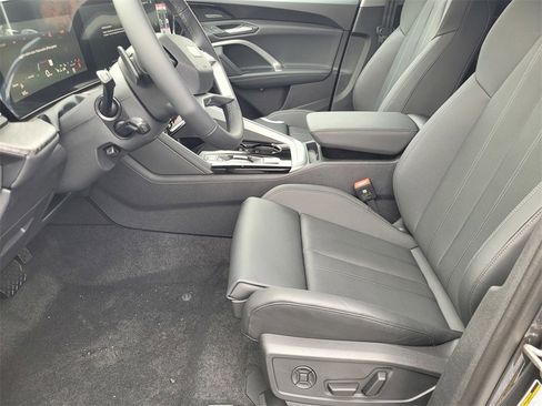 New 2025 Audi Q5 Premium Plus image 14