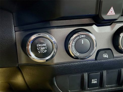 Used 2023 Toyota Tacoma TRD Sport image 13