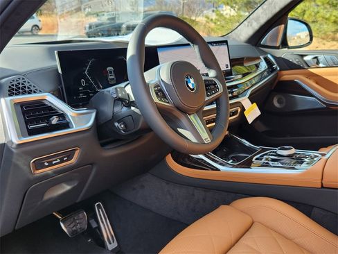 New 2026 BMW X7 xDrive40i w/ Executive Package image 9