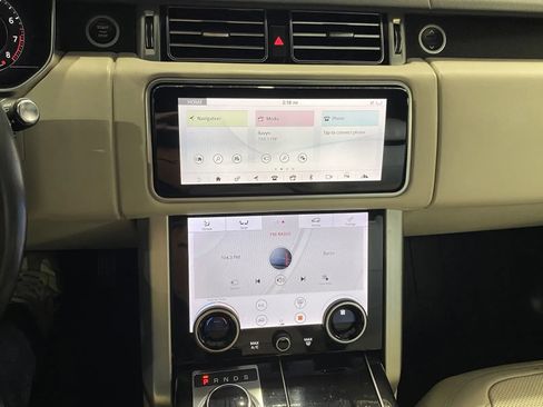 Used 2018 Land Rover Range Rover Long Wheelbase Supercharged image 14