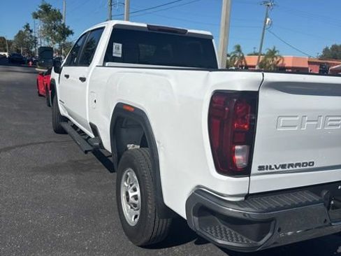 Used 2022 GMC Sierra 2500 Pro w/ Convenience Package image 9