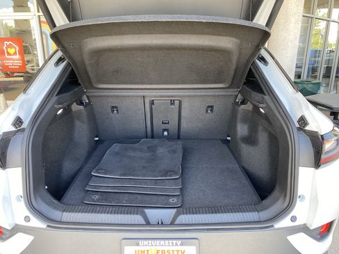 Certified 2023 Volkswagen ID.4 Pro S AWD/4WD image 17