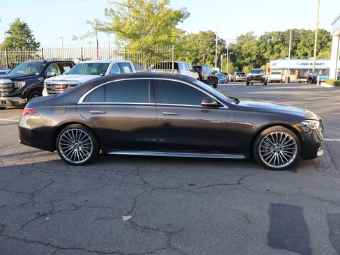 Used 2023 Mercedes-Benz S 500 4MATIC image 11