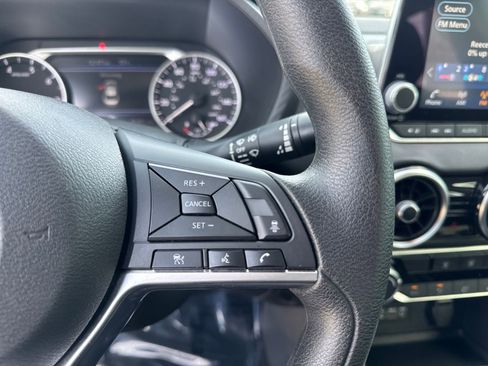 Certified 2023 Nissan Sentra SV image 13