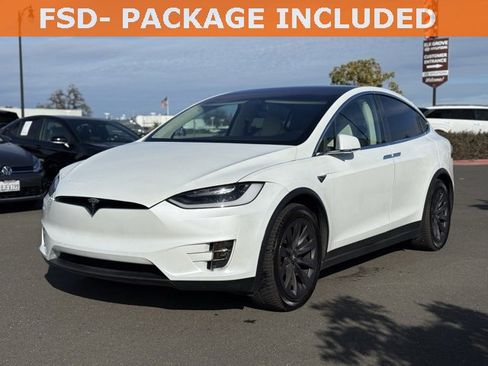 Used 2018 Tesla Model X 100D image 2