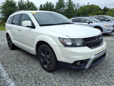 Used 2020 Dodge Journey Crossroad FWD image 12