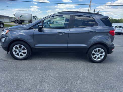 Used 2021 Ford EcoSport SE FWD image 2