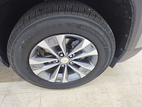 Used 2026 Chevrolet Equinox LT FWD image 11