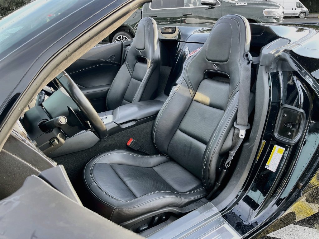 Used 2019 Chevrolet Corvette Stingray Convertible w/ 3LT Preferred Equipment Group RWD image 22