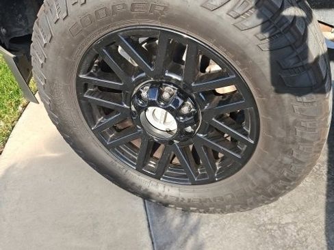 Used 2022 Ford F250 XL w/ STX Appearance Package image 5