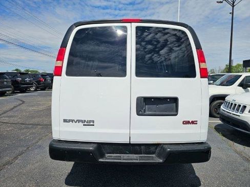 Used 2014 GMC Savana 2500 RWD image 5