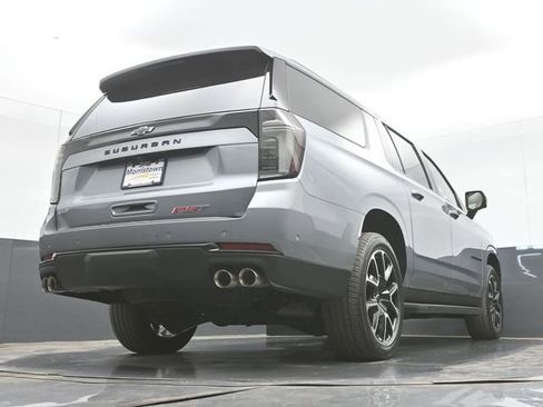 Used 2025 Chevrolet Suburban RST w/ Comfort Package AWD/4WD image 49