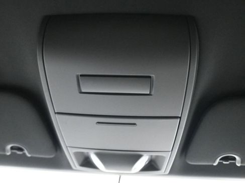 Used 2016 Dodge Grand Caravan SE image 23