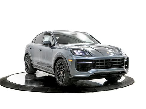 New 2026 Porsche Cayenne GTS AWD/4WD image 9