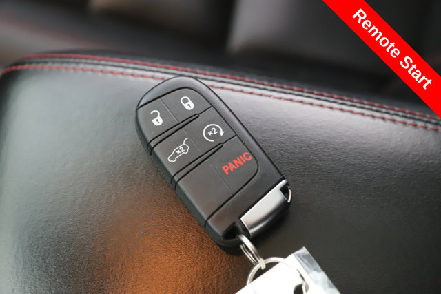 Used 2025 Dodge Durango R/T AWD/4WD image 3